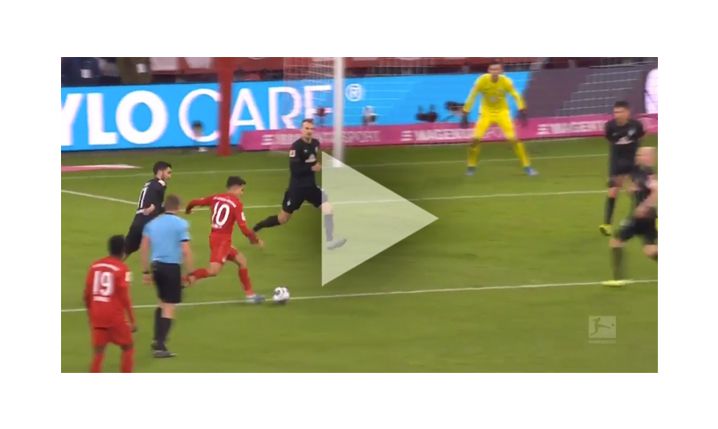 Tak leciała piłka po strzale Coutinho! [VIDEO]